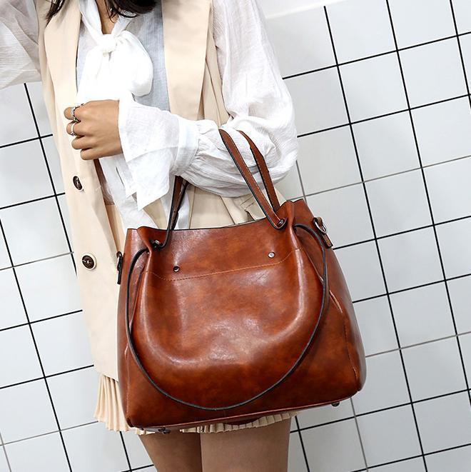 Alessia | Elegant Leather Set